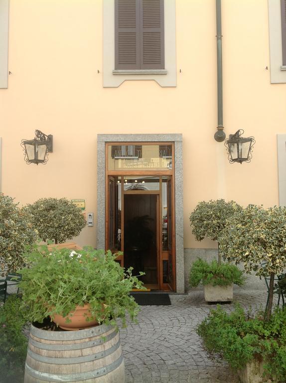 Antica Trattoria Dell'Uva Hotel มอนซา ภายนอก รูปภาพ