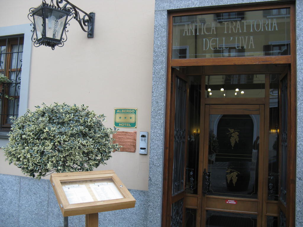 Antica Trattoria Dell'Uva Hotel มอนซา ภายนอก รูปภาพ